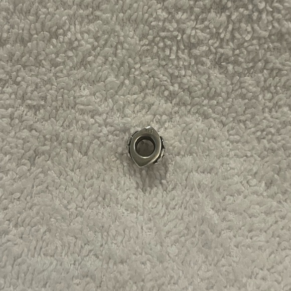 Pandora Daisy charm - Picture 6 of 10